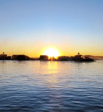 Sunrise Kayak Titicaca